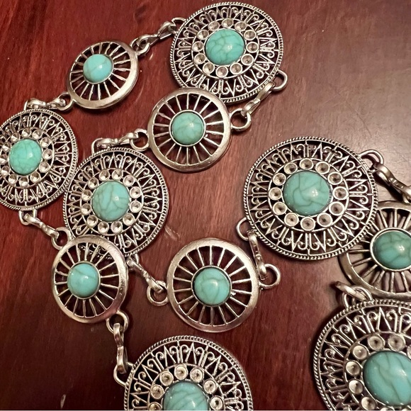 Boho Silver toned & faux turquoise chain concho Belt stunning statement piece - Picture 2 of 6